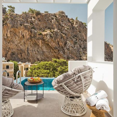 Enilion Luxury Suites Kyra Panagia Екстер'єр фото