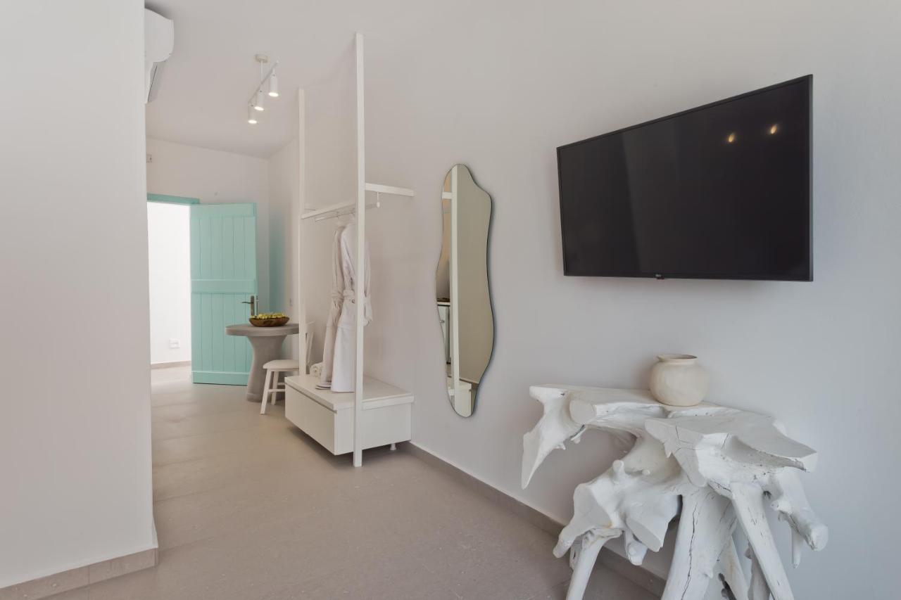Enilion Luxury Suites Kyra Panagia Екстер'єр фото