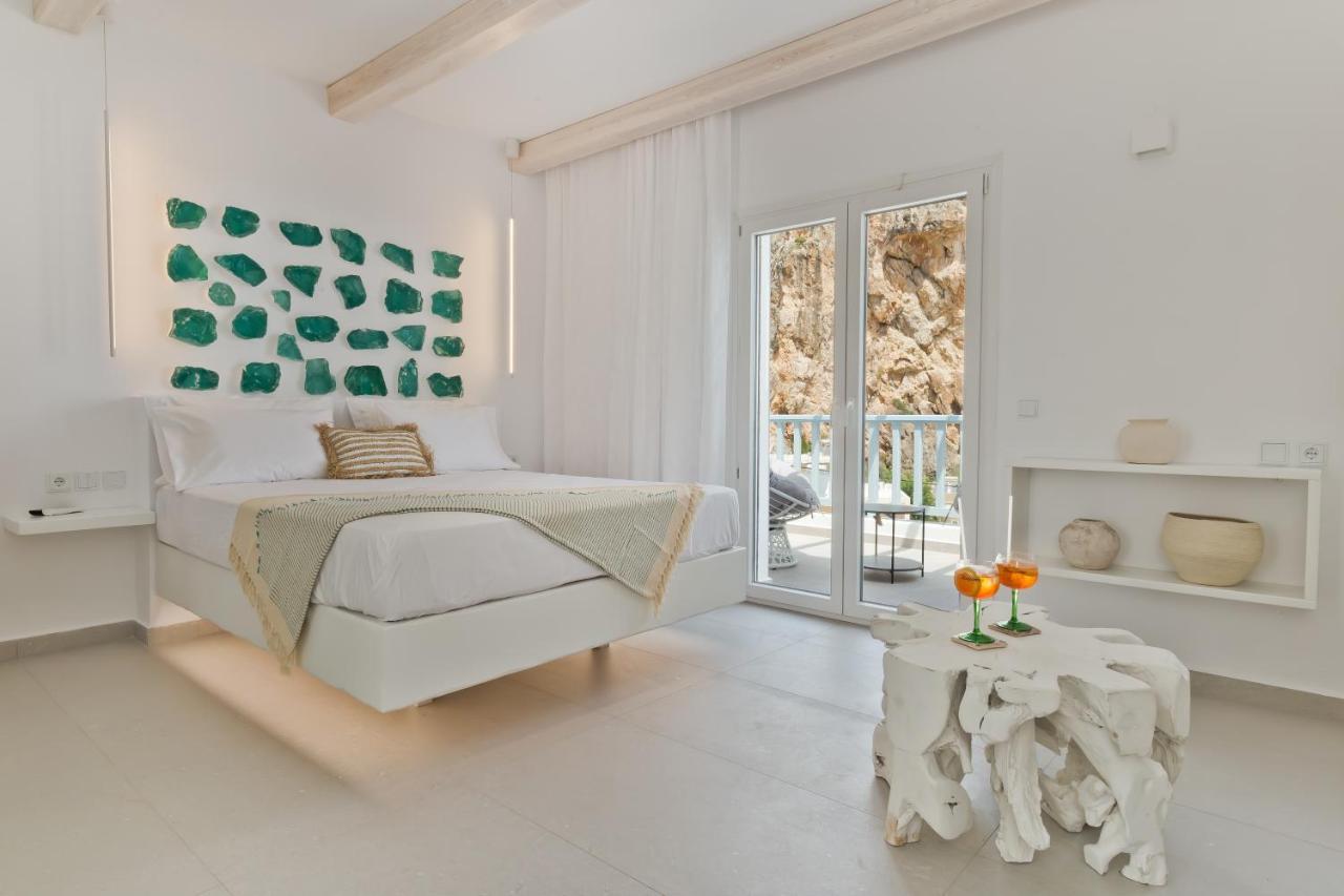 Enilion Luxury Suites Kyra Panagia Екстер'єр фото