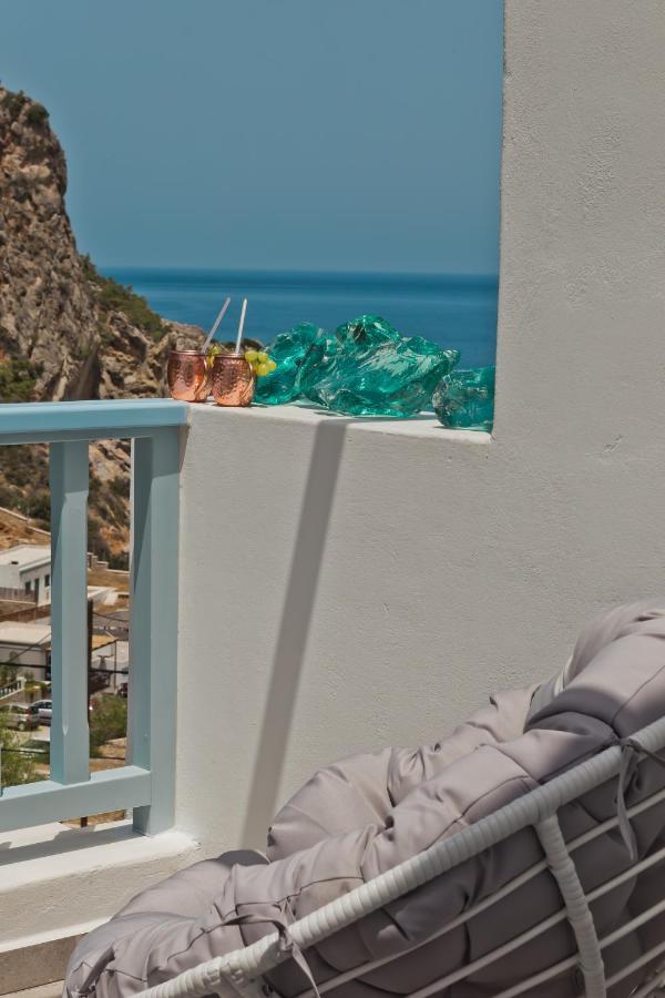 Enilion Luxury Suites Kyra Panagia Екстер'єр фото