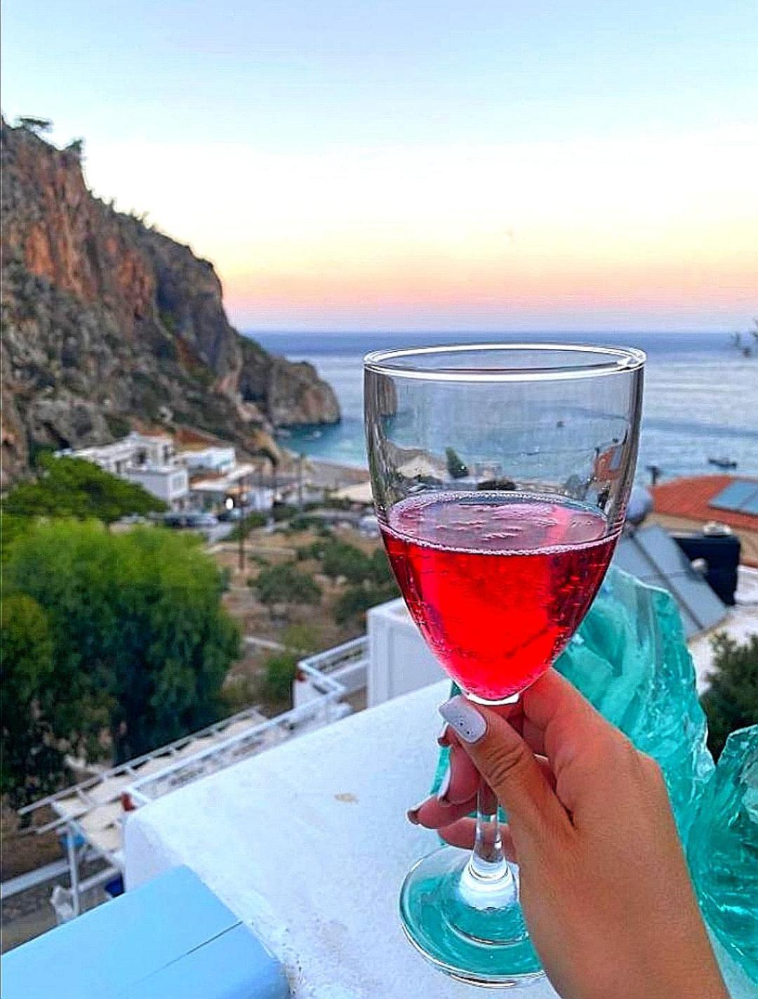 Enilion Luxury Suites Kyra Panagia Екстер'єр фото