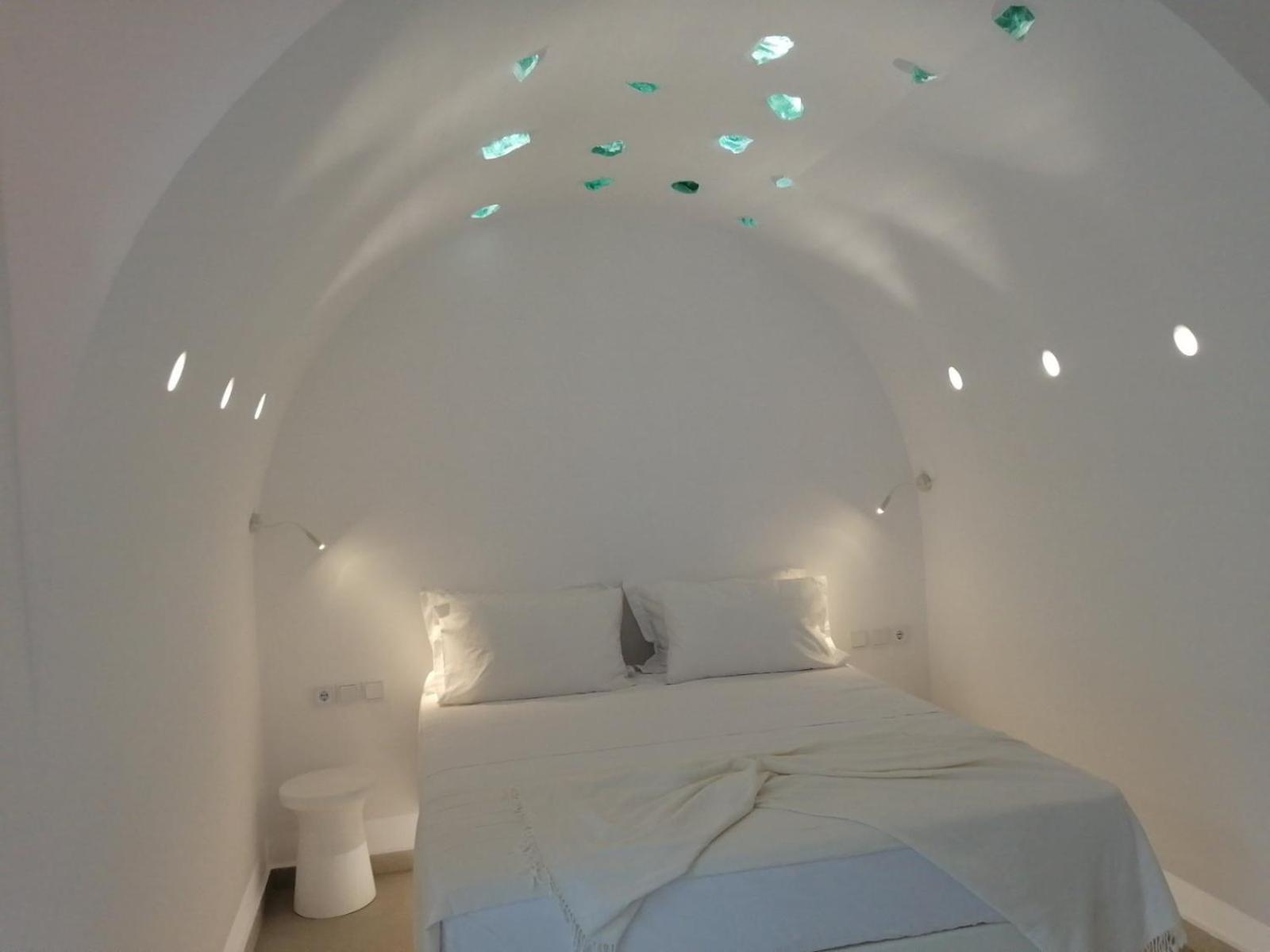 Enilion Luxury Suites Kyra Panagia Екстер'єр фото