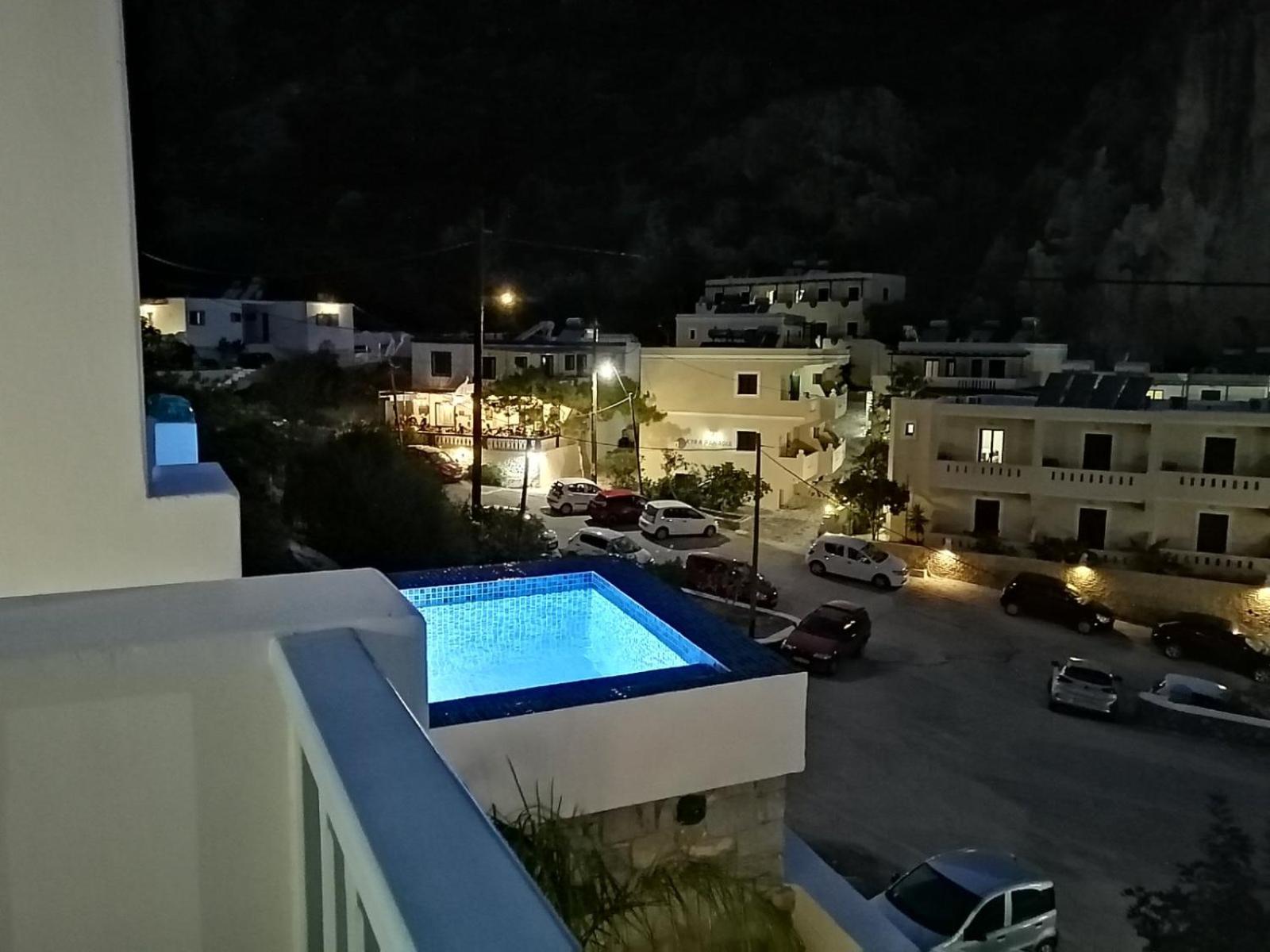 Enilion Luxury Suites Kyra Panagia Екстер'єр фото