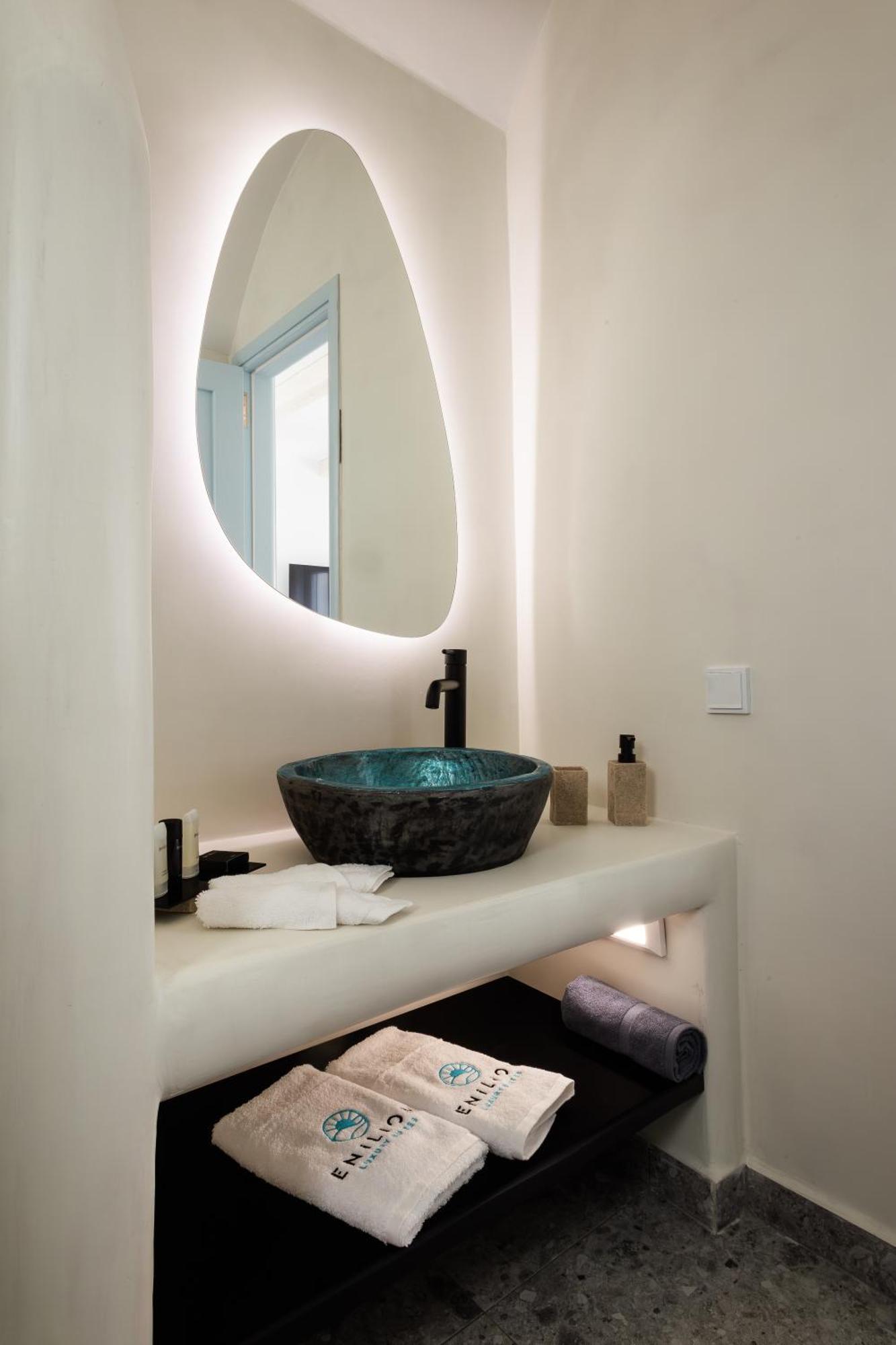 Enilion Luxury Suites Kyra Panagia Екстер'єр фото