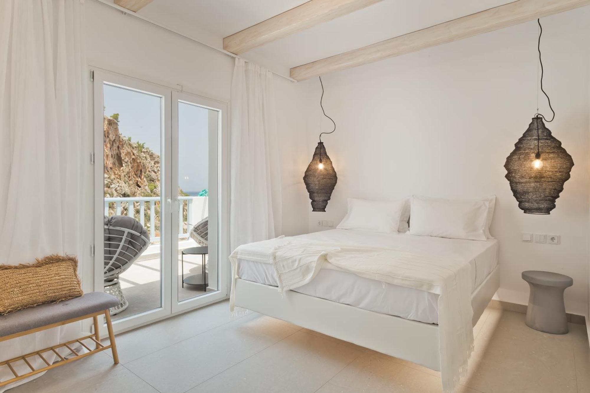 Enilion Luxury Suites Kyra Panagia Екстер'єр фото