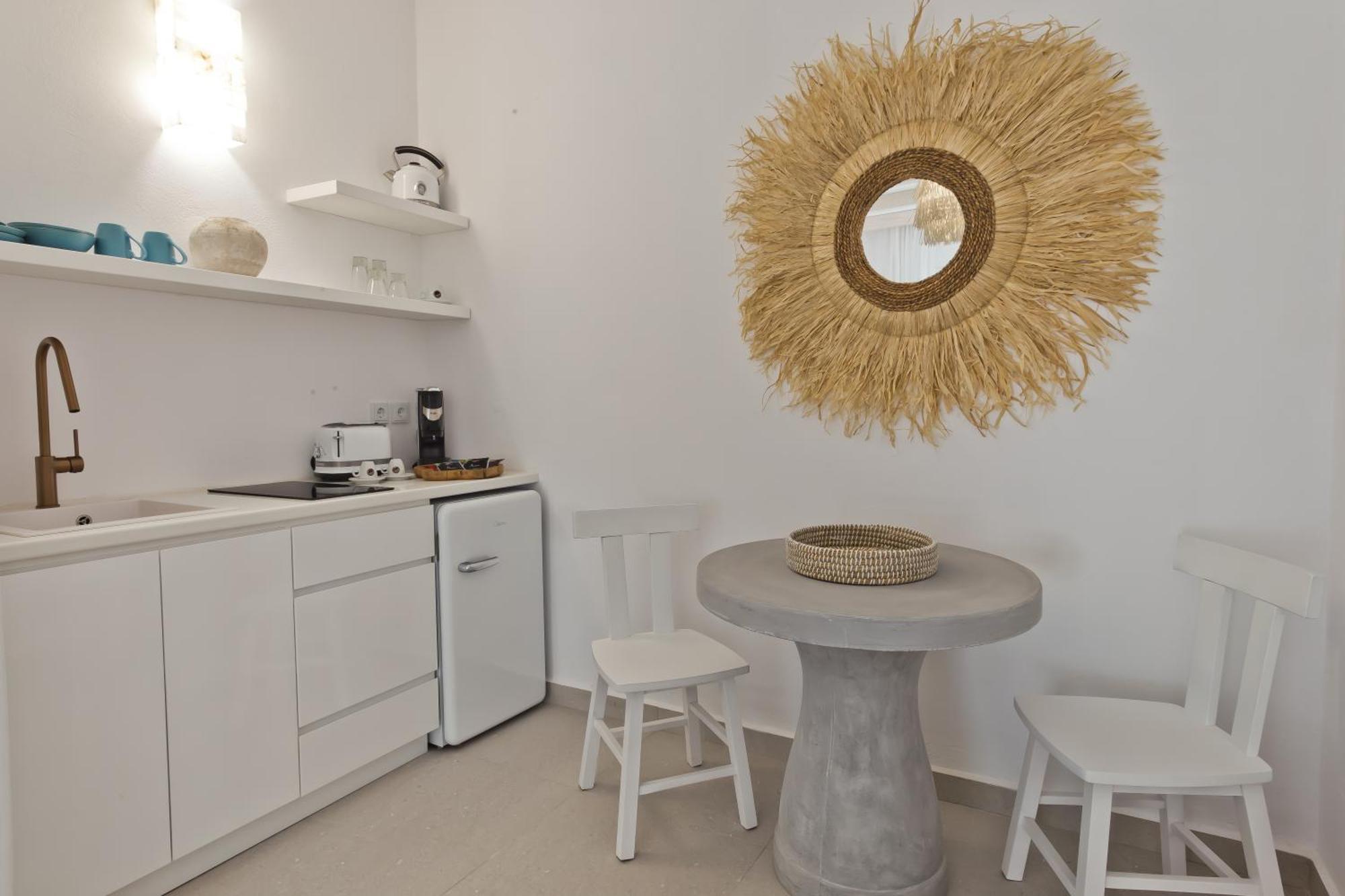 Enilion Luxury Suites Kyra Panagia Екстер'єр фото